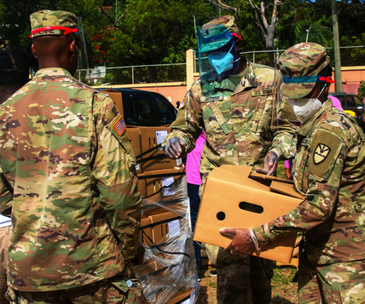 Members of the Virgin Islands National Guard assists with food box distribution at the Lionel Roberts Stadium on St. Thomas, Aug. 14.



Hundreds of community members gathered for the distribution of food items. Members of the VING through the V.I. Department of Human Services assisted with the distribution of the food boxes, and maintained crowd control measures according to the CDC guidelines.